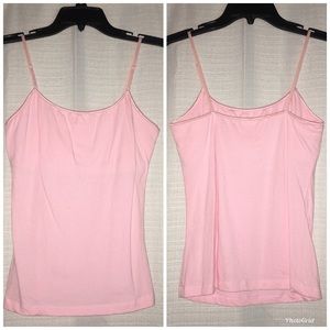 ✨A PACK OF 6 DIFFERENT COLOR TANK TOPS✨